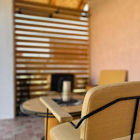 Marmar Apartment